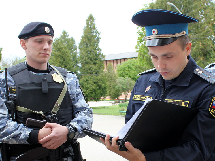 Смоленские приставы взыскали материальный ущерб за поврежденный в ДТП автомобиль