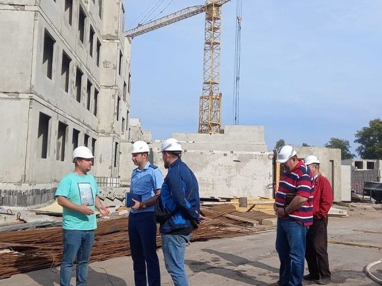 В Ленинградской области продолжается надзор за переселением из аварийного жилья