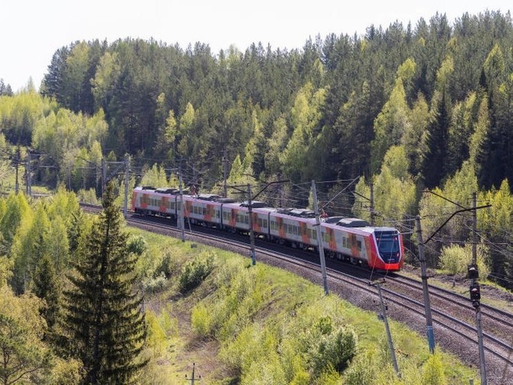 Из Екатеринбурга в Омск запустят электропоезд «Финист»