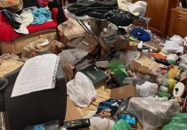Жительница Екатеринбурга случайно обнаружила, что студентка из Читы завалила арендованную у нее квартиру мусором