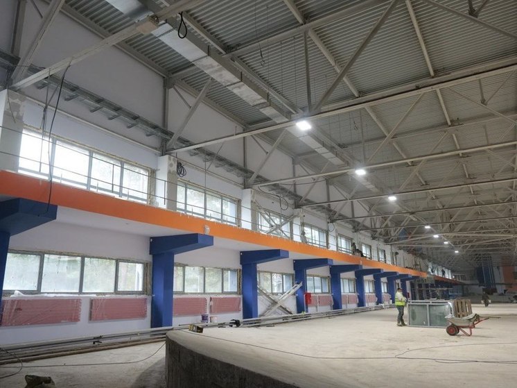Легкоатлетический манеж в Кемерове откроют до конца года