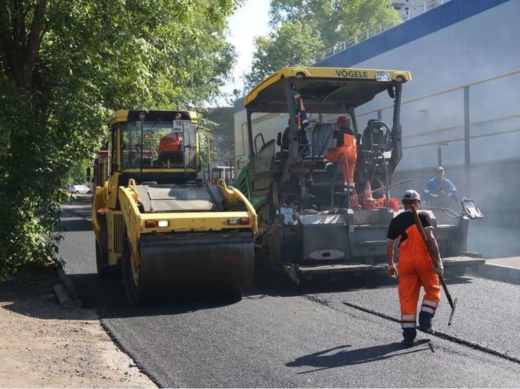 Башкирские дорожники приступили к ремонту улицы Литвинова в Красном Луче