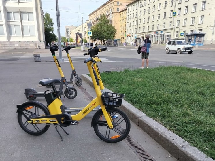 Автоинспекторы напомнили новгородцам о ПДД во время акции «На работу на велосипеде»