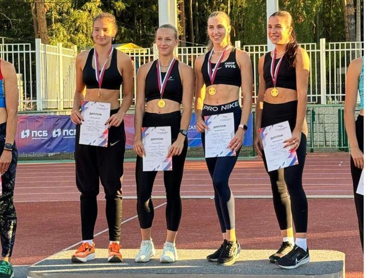 Брянские бегуньи завоевали золото и серебро Чемпионата и Первенства России