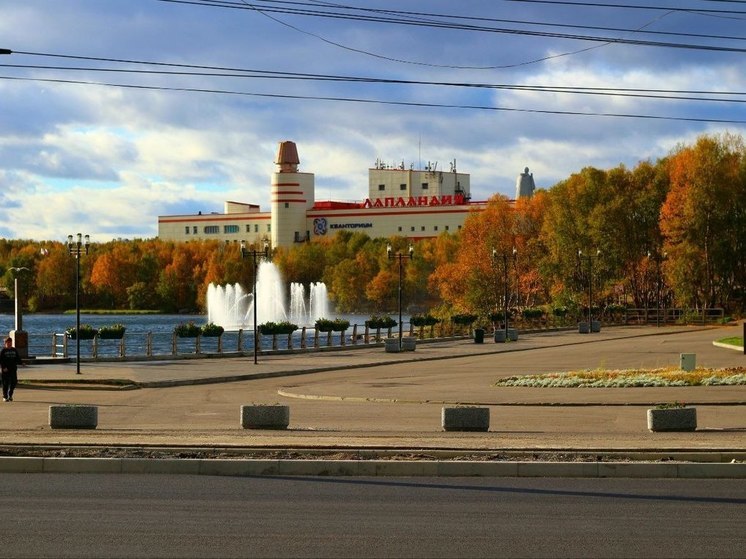 Больше 17 тысяч «квадратов» дорожного полотна обновили в центре Мурманска