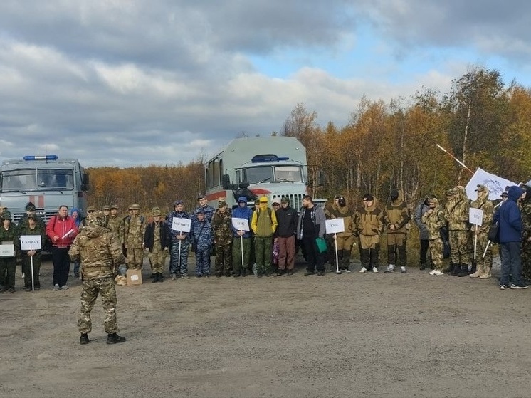 Военно-патриотическая игра объединила 12 команд из колледжей Заполярья