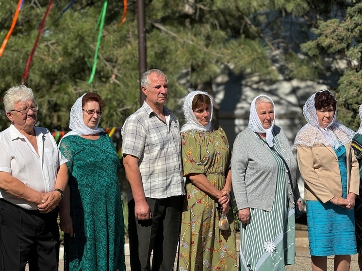 В Калмыкии заложили традицию чествования дедушек и бабушек