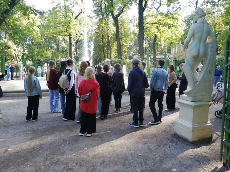 Школьники из Любытинского района побывали в Санкт-Петербурге