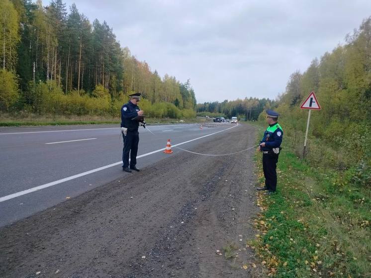 На свердловской дороге опрокинулся «УАЗ Патриот», пострадала девочка