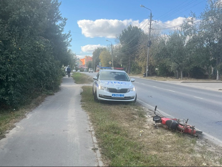 Девочку сбил мужчина на мопеде в Туле на улице Судейского