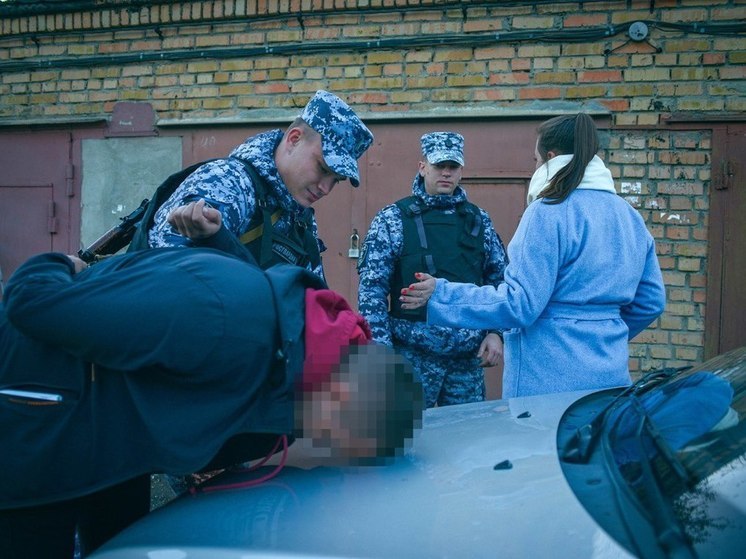 Пьяный пензенец набросился на 18-летнюю девушку из-за замечания