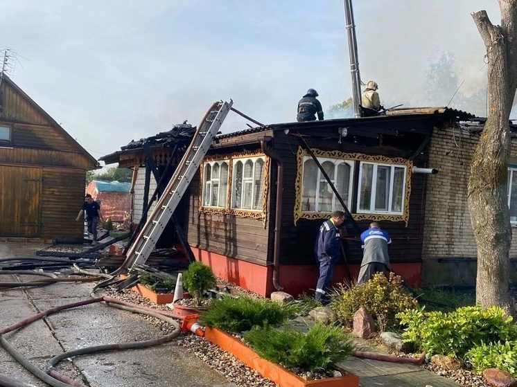 Во Владимирской области в сельском доме произошел пожар с погибшим