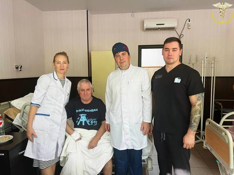В Мелитополе впервые провели операцию на сонной артерии для профилактики инсульта