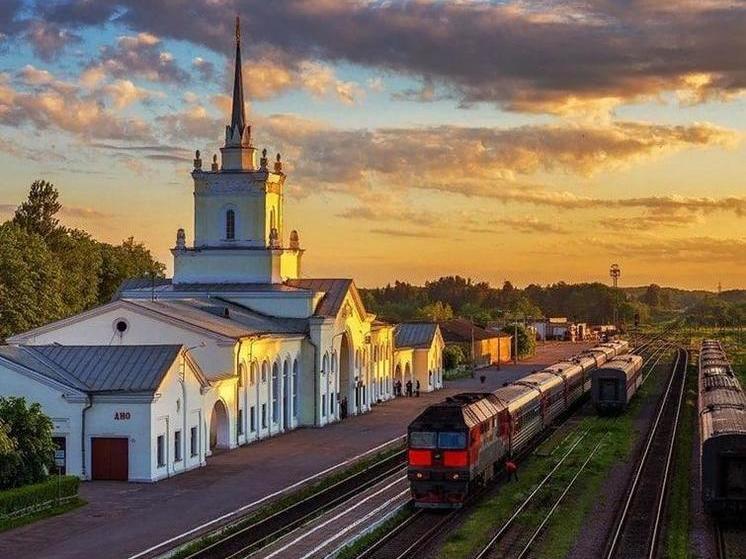 7 и 14 октября пригородный поезд № 6511 Дно - Новосокольники изменит расписание