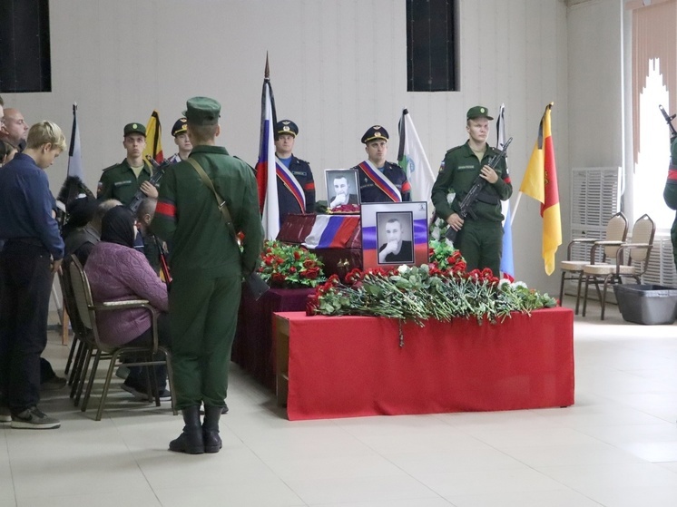 В Тверской области похоронили погибшего возле Волчанска Антона Жукова
