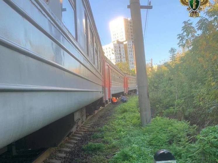 Пенсионерку сбила электричка во Владивостоке