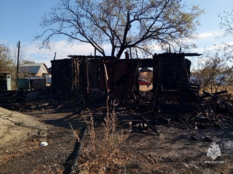 При пожаре погибла пожилая женщина в Каменск-Шахтинском