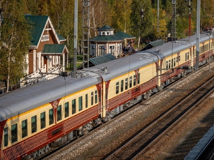 135 тысяч туристов воспользовались поездами Свердловской магистрали