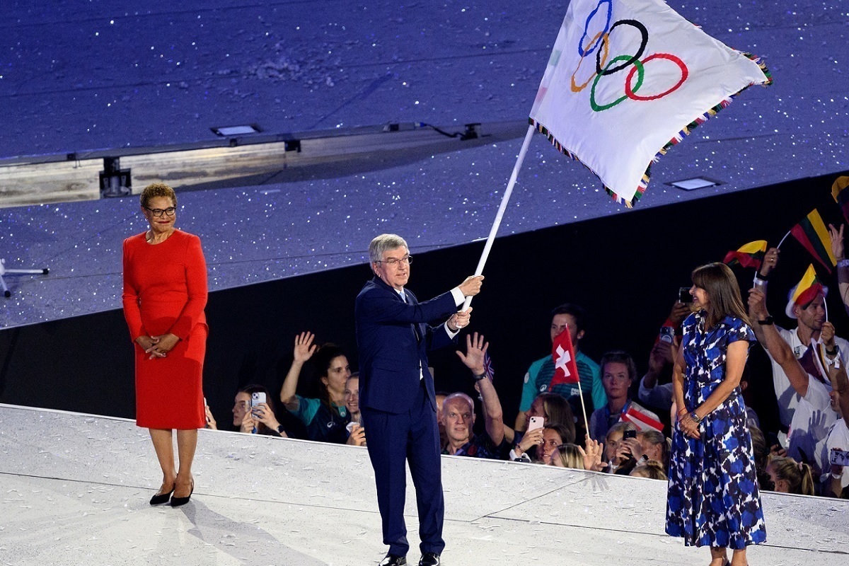 Излишняя политизированность соревнований отодвинула спортсменов на второй план.