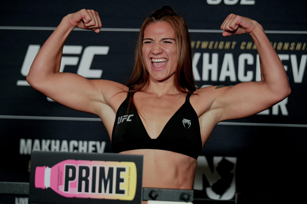 Аргентинка станцевала победный танец перед россиянкой на турнире UFC Paris