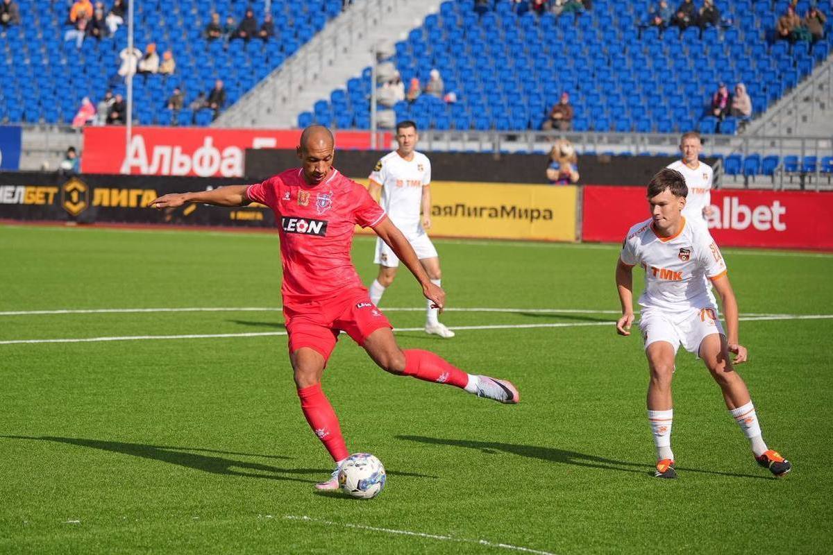 «Енисей» дома разгромил «Урал» в матче Первой лиги