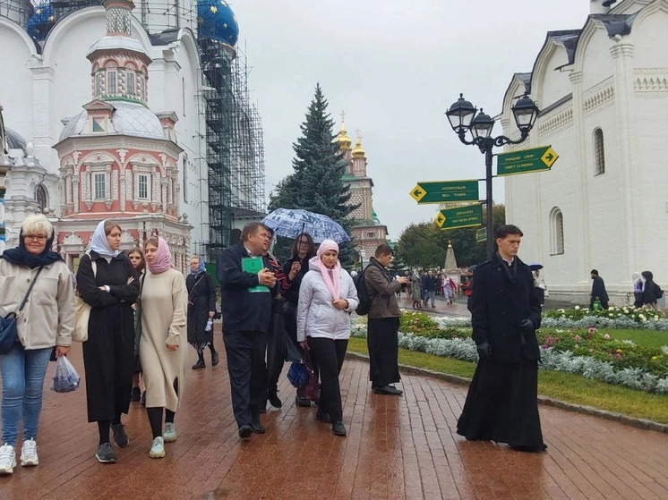 Состоялась поездка смоленских студентов в Сергиев-Посад