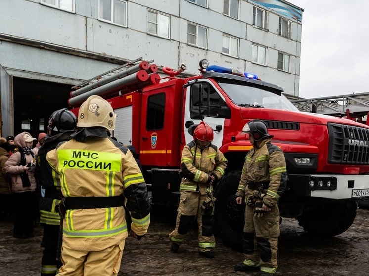 При обрушении на новосибирской птицефабрики пострадали три человека