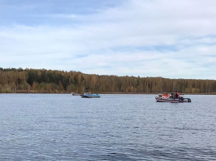 В Аргазинском водохранилище ищут тело погибшего рыбака из Екатеринбурга