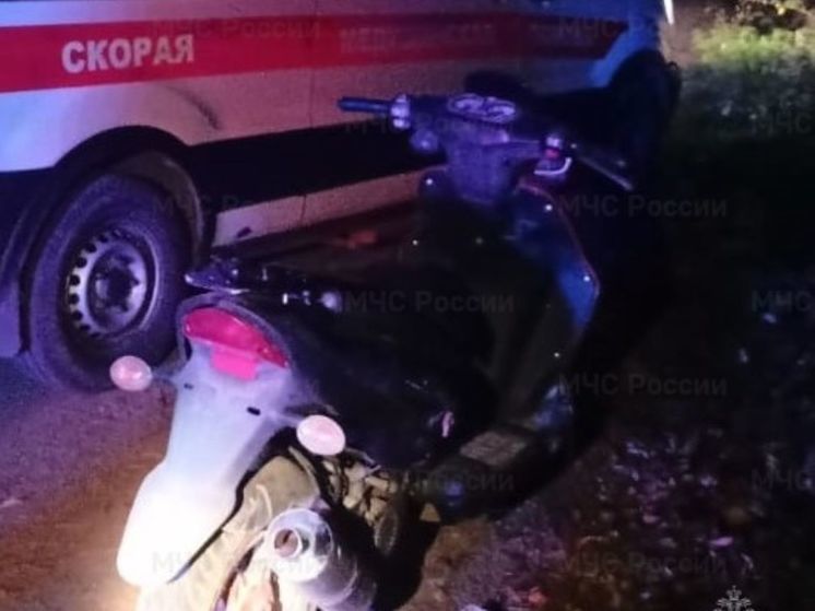 Человек пострадал Жуковском районе при опрокидывании скутера