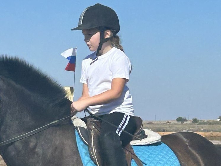 В херсонском конном клубе "Терсан" состоялись соревнования среди воспитанников