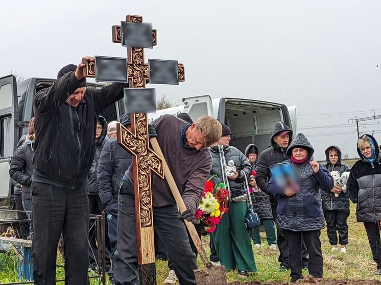 Четверо в одной могиле: подробности похорон детей из Красноярского края