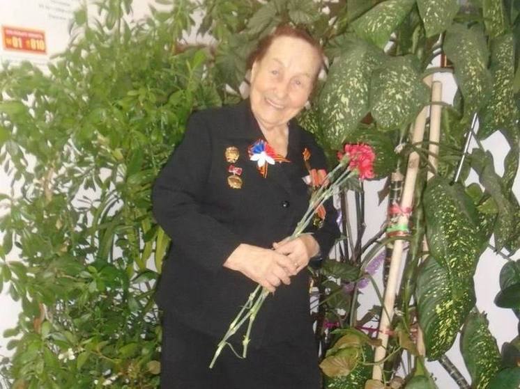 Власти Читы поздравили долгожительницу со 101 днем рождения