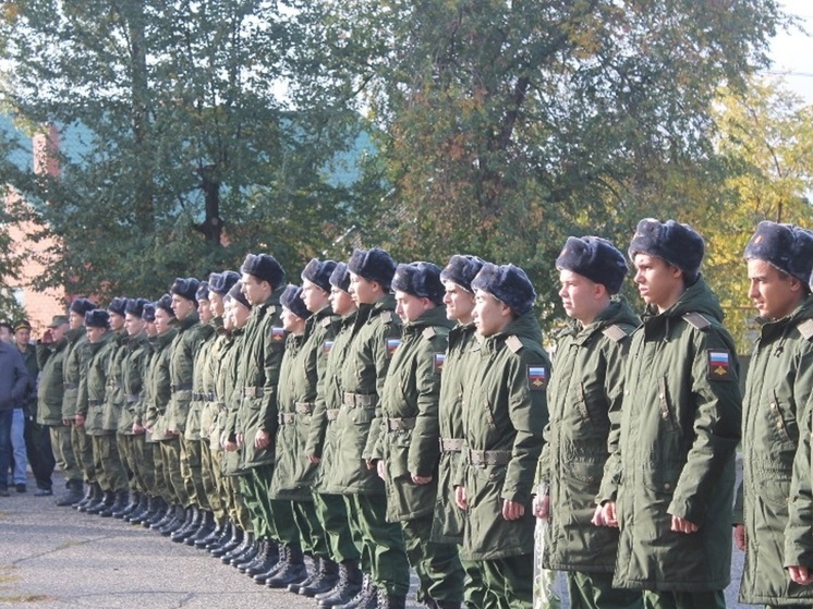 В Калмыкии начался осенний призыв