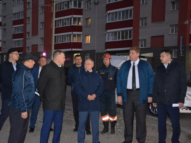 На территории 16-этажного дома в Барнауле введен режим повышенной готовности