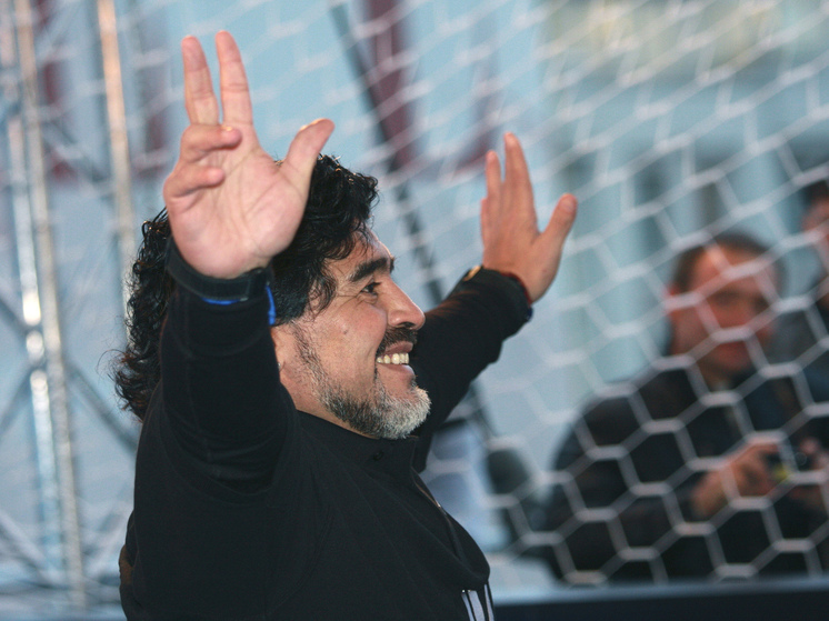 Clarin: останки Марадоны перенесут в мавзолей в Буэнос-Айресе рядом с президентским дворцом