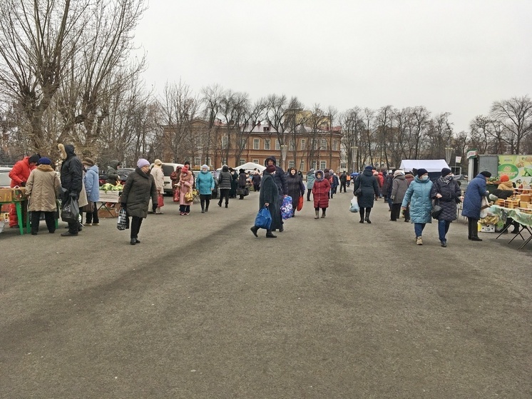 Театральная площадь Саратова превратится в сельскохозяйственный рынок