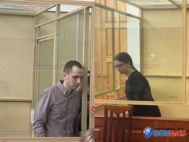Прокурор запросил более 30 лет суммарно для семьи, перекрутившей дочь в мясорубке