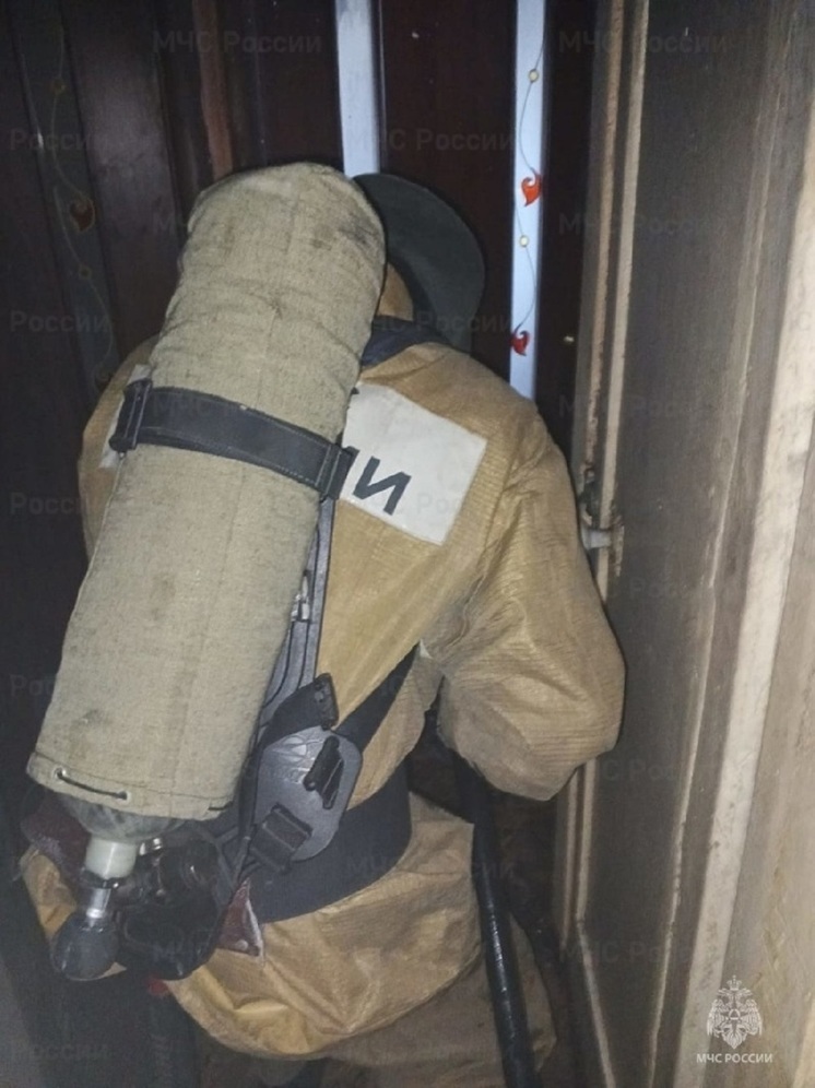 В Кромском районе при пожаре едва не погибли дети