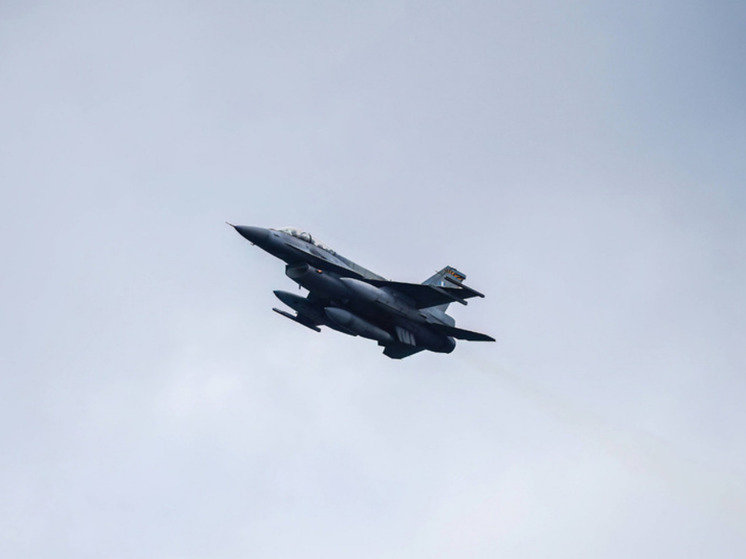 Генерал Дэвис: переданные Украине F-16 уступают российским истребителям