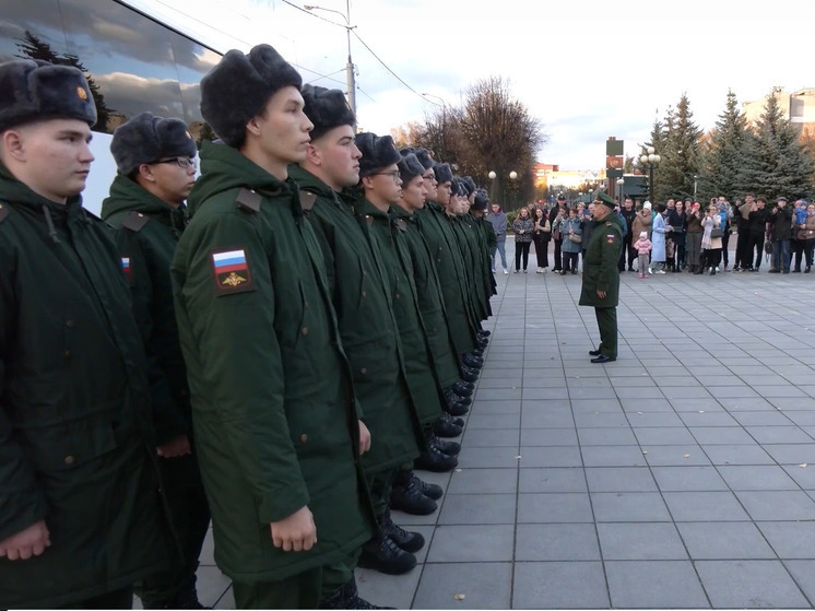 Более 800 жителей Марий Эл отправятся на службу в армию этой осенью