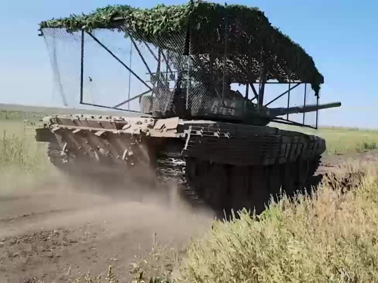 Враг с бешеной скоростью возводит оборонительные сооружения на границе