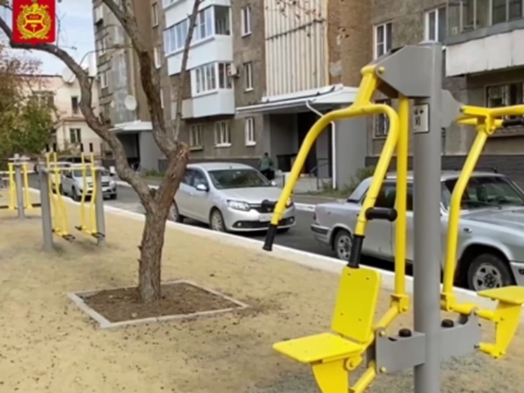 В Нижнем Тагиле завершается благоустройство двора на улице Красноармейской