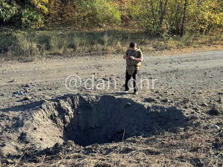 Ракетный снаряд ВСУ упал на территории железнодорожной станции в Дебальцево