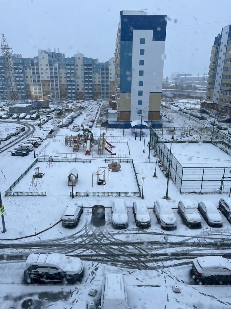 Ямал завалило первым снегом