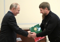 Глава Чечни Рамзан Кадыров в своем телеграм-канале поздравил с днем рождения Владимира Путина и вспомнил о его помощи в достижении мира в республике