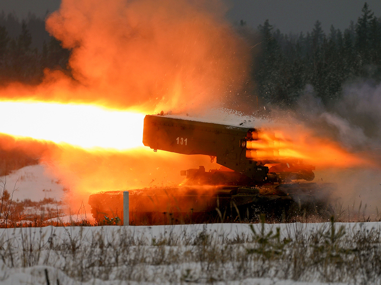 Минобороны: экипаж ТОС-1А «Солнцепек» поддержал наступление штурмовых подразделений ВС РФ под Авдеевкой