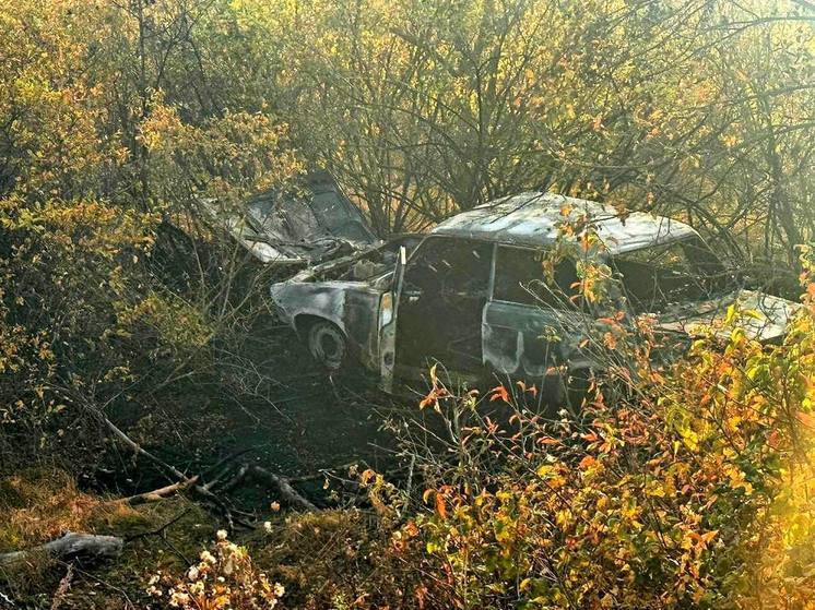 На воронежской трассе загорелась машина, водитель погиб