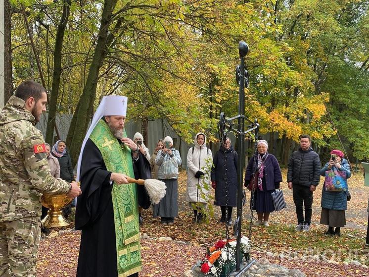 На месте погребения преподобномученика Галактиона в Вологде освятили памятный крест