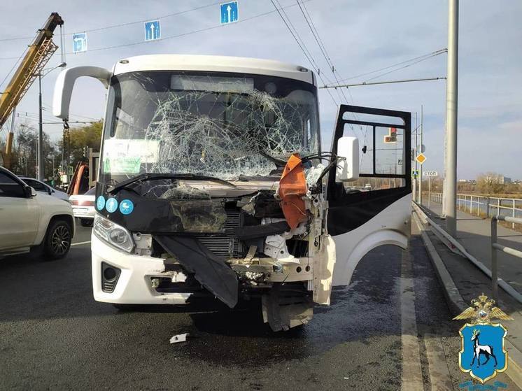 Появились подробности ДТП с участием КАМАЗа и пассажирского автобуса