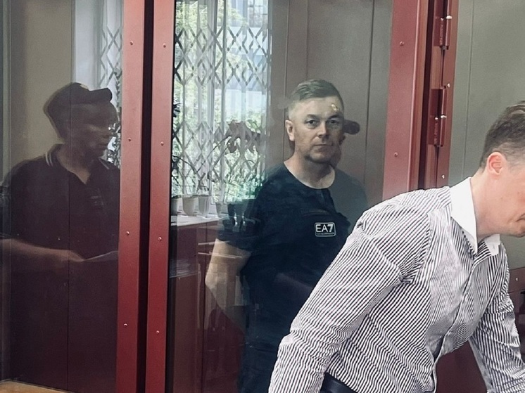 Бывшего свердловского министра обвиняют в получении взятки в крупном размере